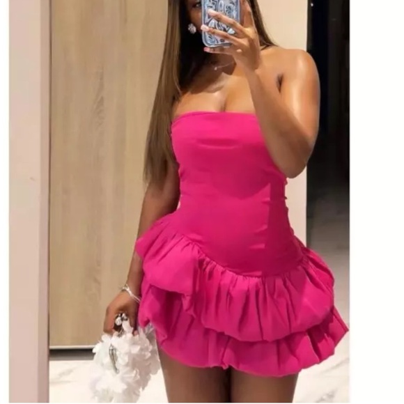 Zara voluminous asymmetric dress - Picture 2 of 9